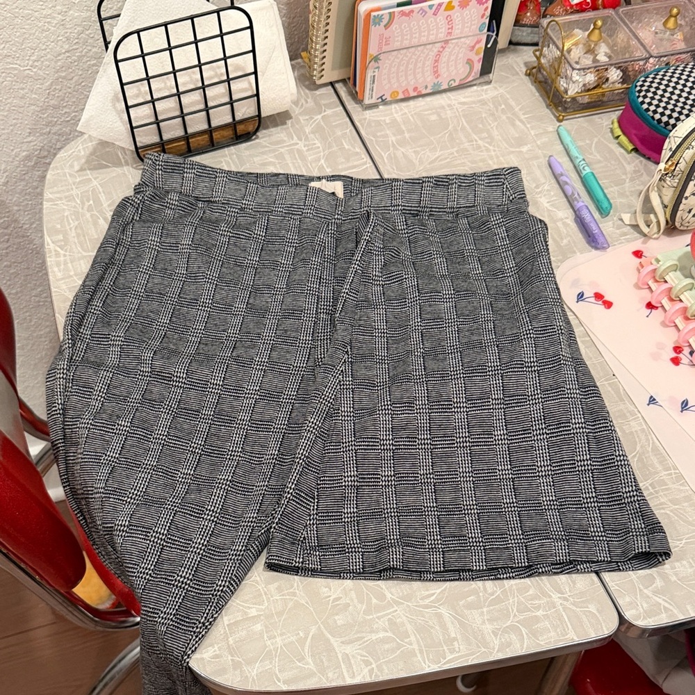 SO Black and White Plaid Flare Leggings size L